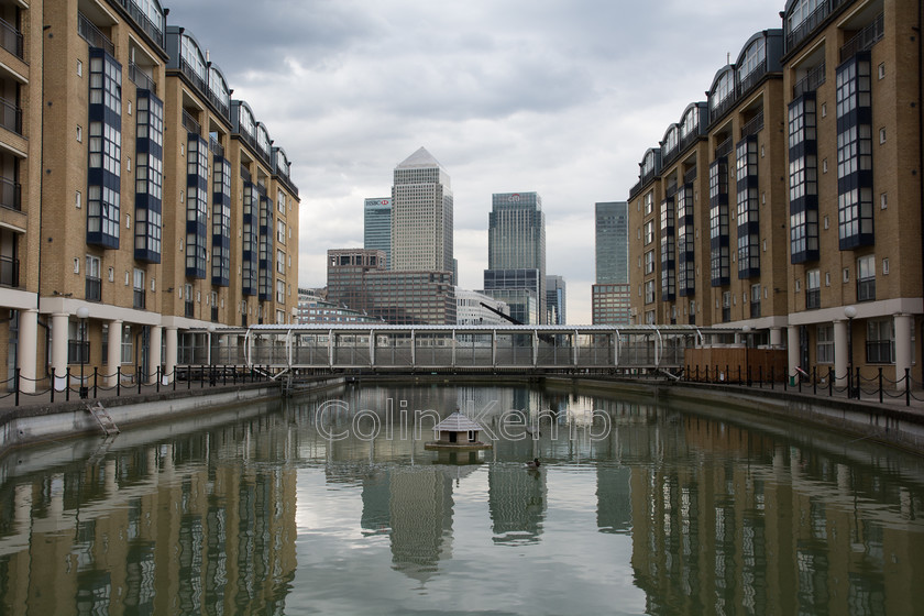 Docklands-Canary-Wharf-reflected-in-pool 
 A view of Canary Wharf and Docklands from Rotherhithe, with the buildings reflected in a pool. 
 Keywords: Urban London skyline docklands Rotherhithe Canary Wharf